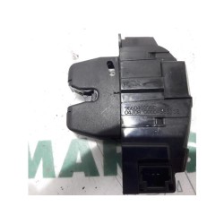 Peugeot - 207 - Tailgate lock mechanism