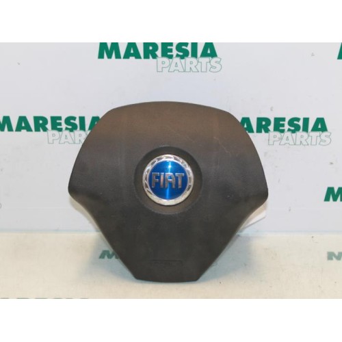 Fiat - Punto - Left airbag (steering wheel)