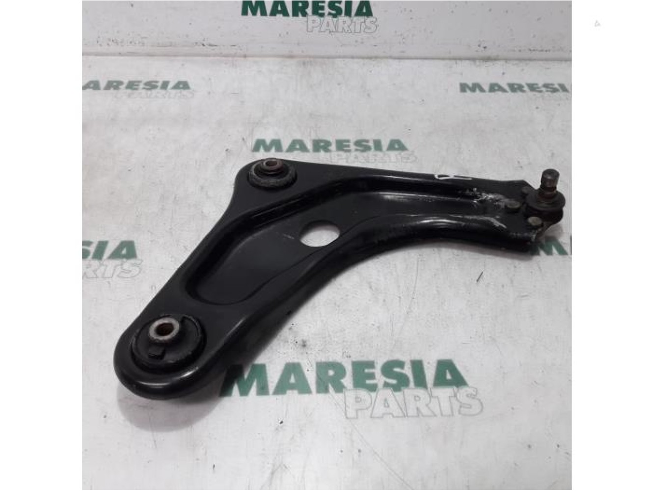 Peugeot - 207 - Front lower wishbone, right