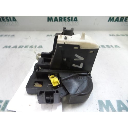 Renault - Clio - Door lock mechanism 2-door, left