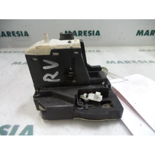 Renault - Clio - Door lock mechanism 2-door, right