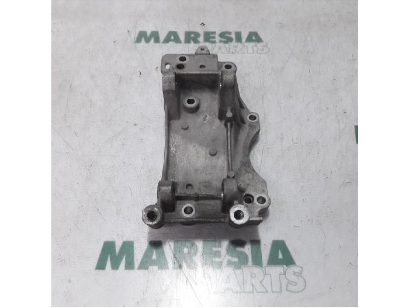 Citroen - C5 - Support (miscellaneous)
