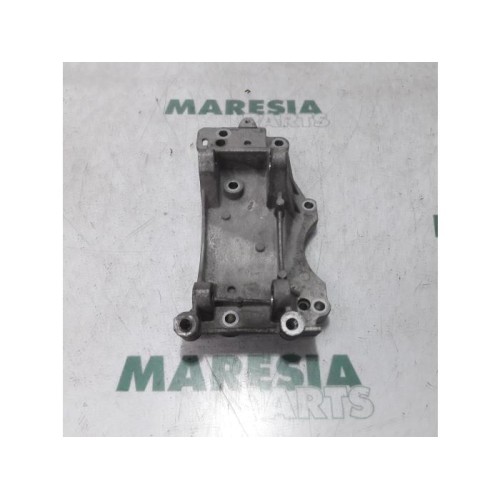 Citroen - C5 - Support (miscellaneous)