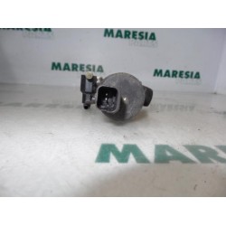 Renault - Vel Satis - Windscreen washer pump