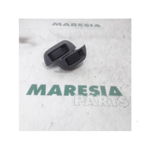 Citroen - C1 - Multi-functional window switch