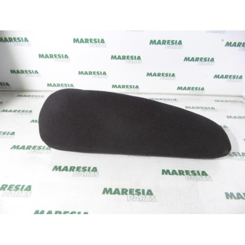 Peugeot - 307 - Armrest