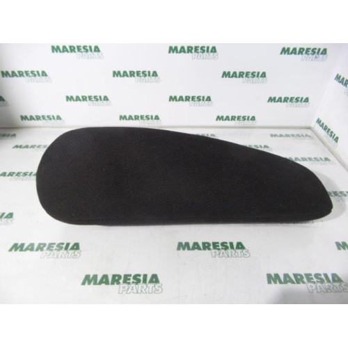 Peugeot - 307 - Armrest