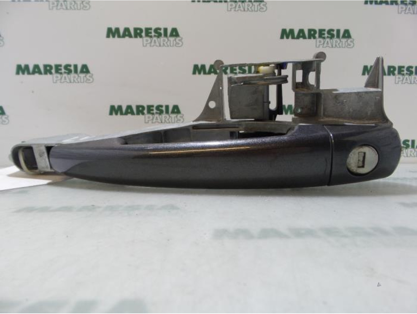 Peugeot - 308 - Door handle 4-door, front left