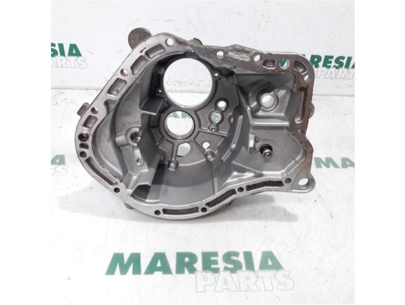 Peugeot - Partner - Gearbox casing