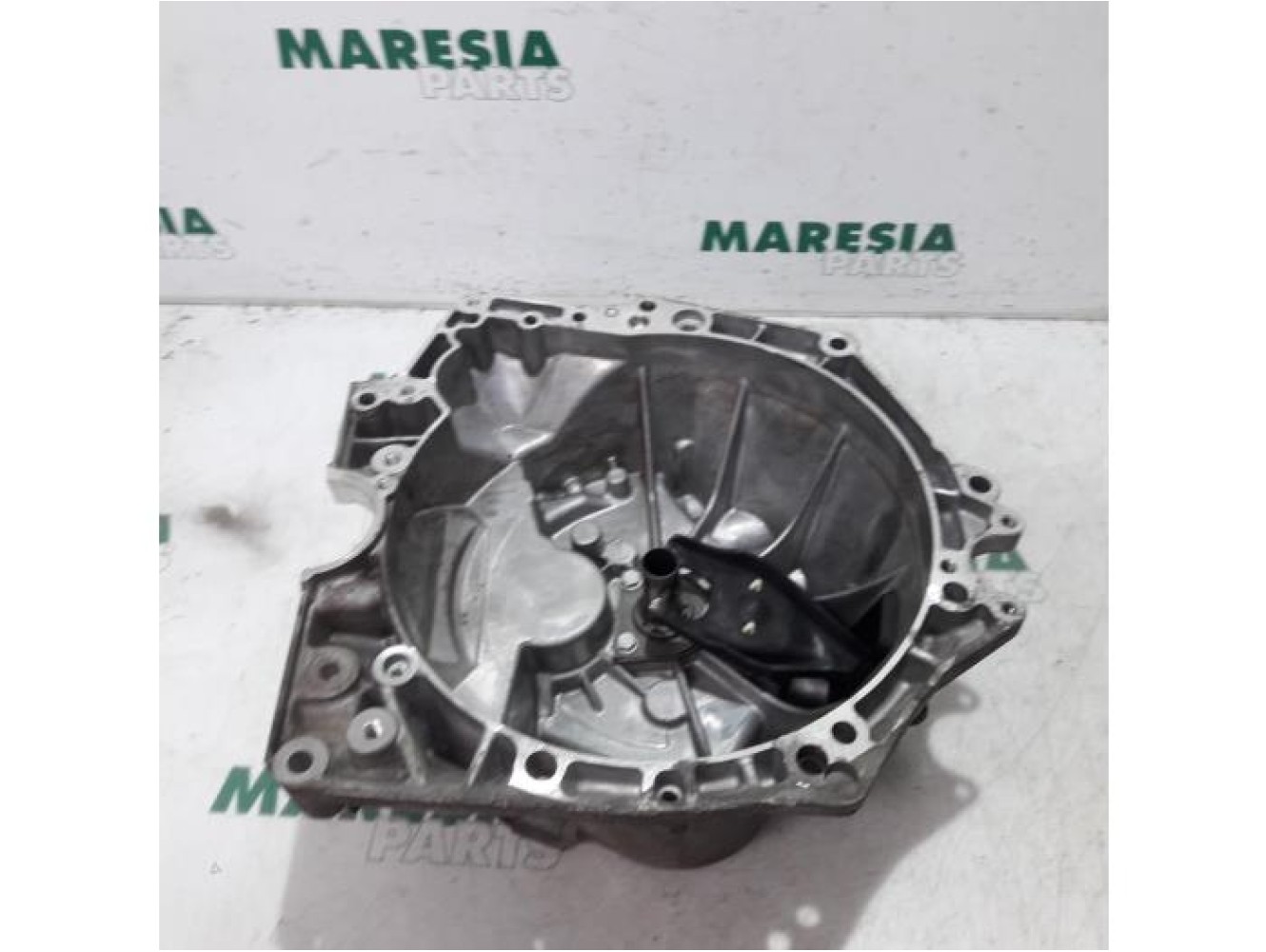 Citroen - C3 - Gearbox casing