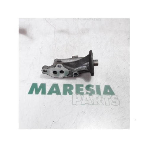 Peugeot - 107 - Oil filter holder