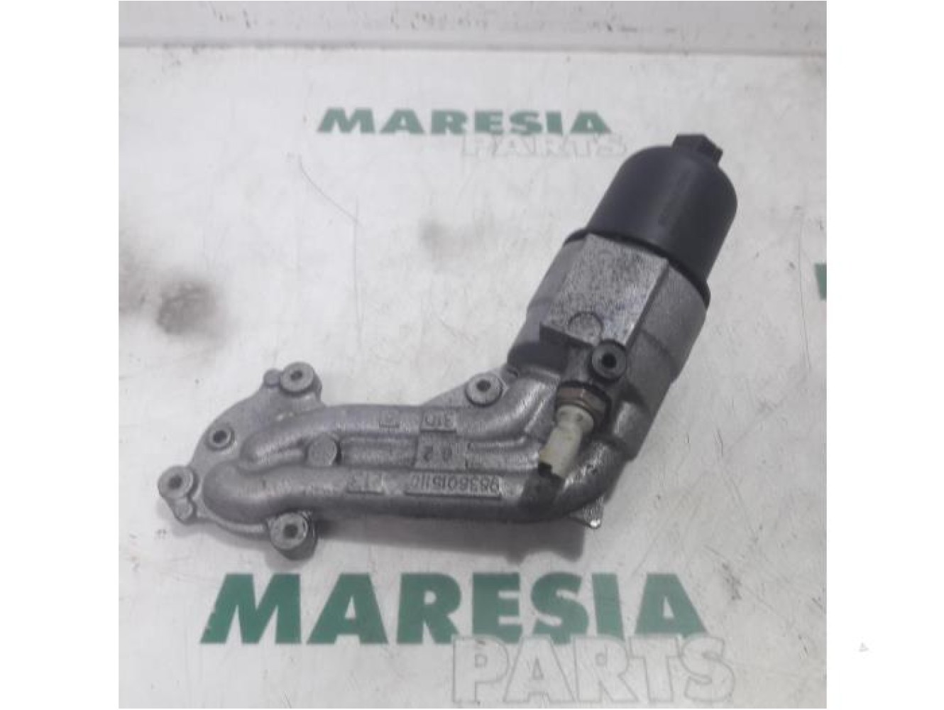 Citroen - Pluriel - Oil filter holder