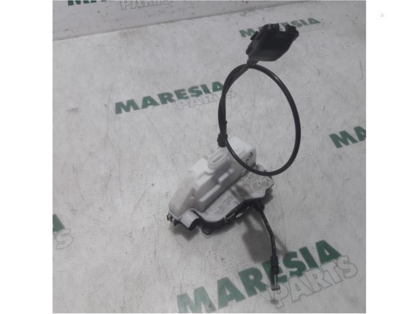 Renault - Megane Scenic - Front door lock mechanism 4-door, right