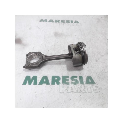 Peugeot - 207 - Piston