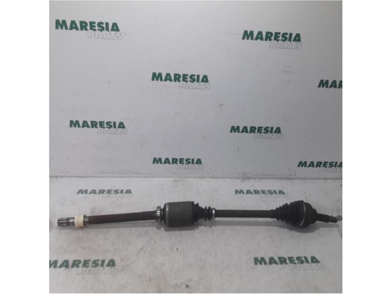 Renault - Trafic - Front drive shaft, right