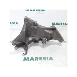 Renault - Trafic - Support (miscellaneous)