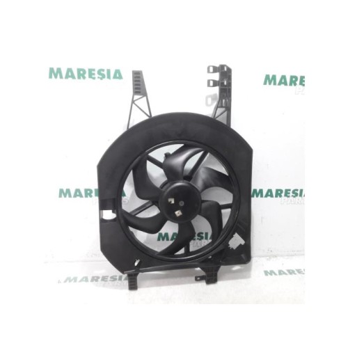 Renault - Trafic - Fan motor