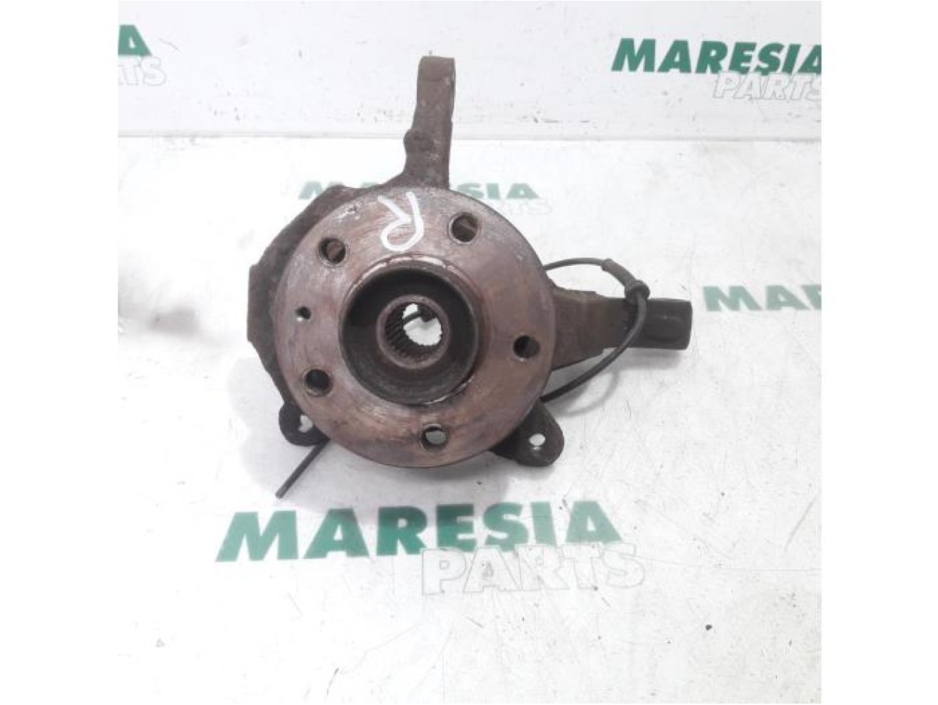 Renault - Trafic - Knuckle, front right