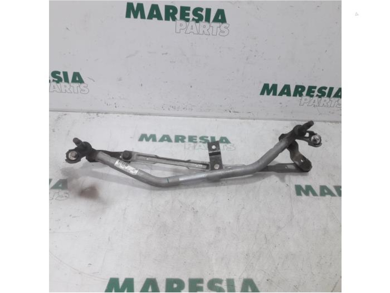 Peugeot - 208 - Wiper mechanism