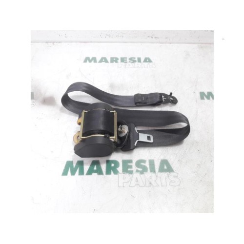 Renault - Trafic - Front seatbelt, right