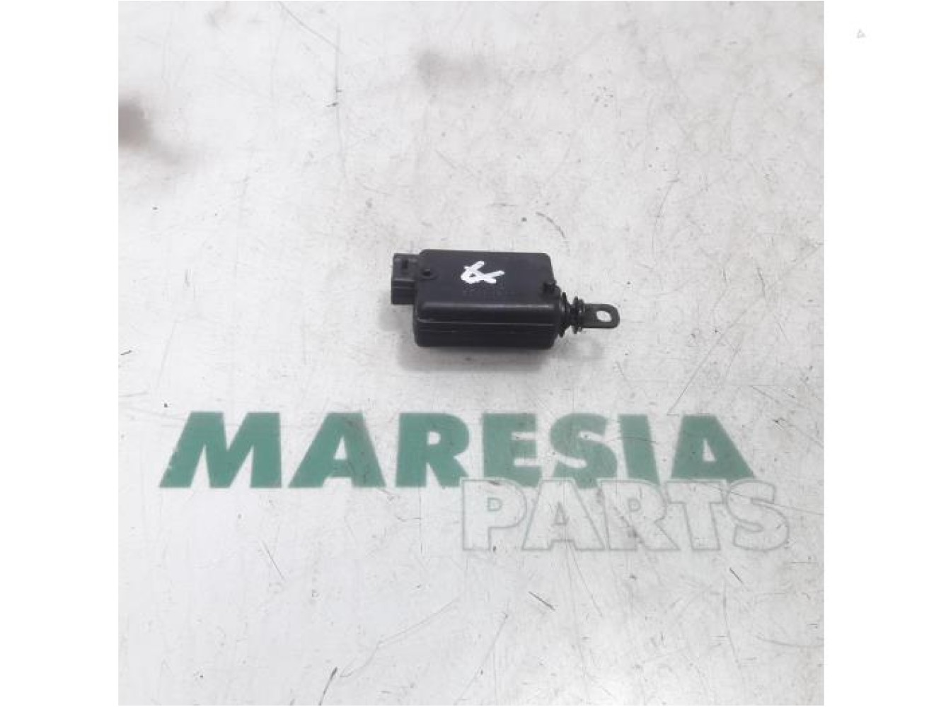 Renault - Trafic - Central locking motor