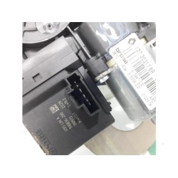 Renault - Scenic - Rear door window mechanism 4-door, right