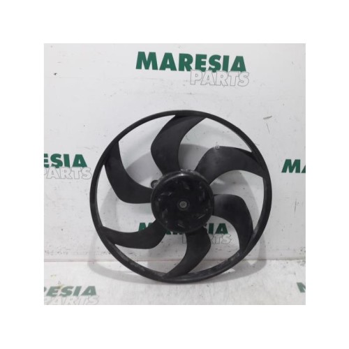 Peugeot - 207 - Fan motor