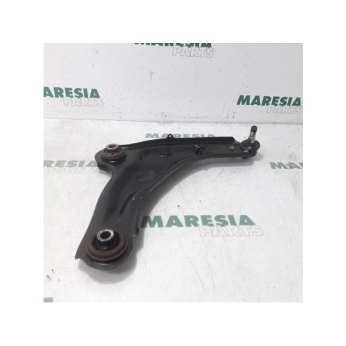 Renault - Laguna - Front lower wishbone, right
