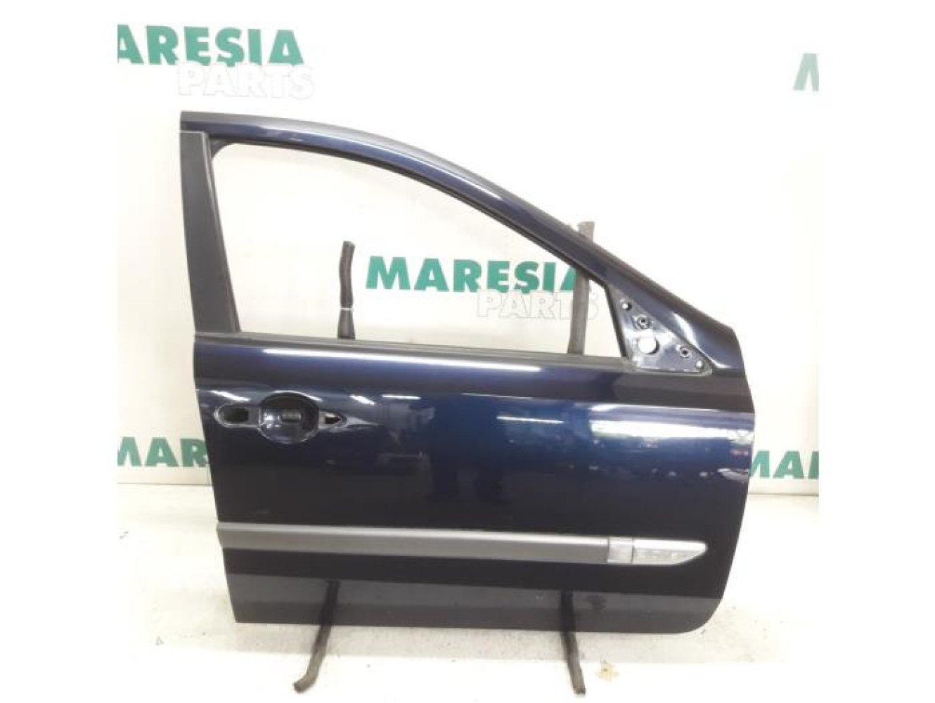 Renault - Laguna - Front door 4-door, right