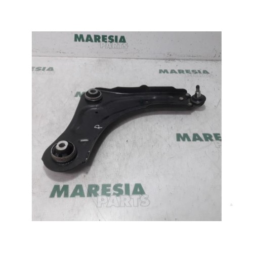 Renault - Megane - Front lower wishbone, right