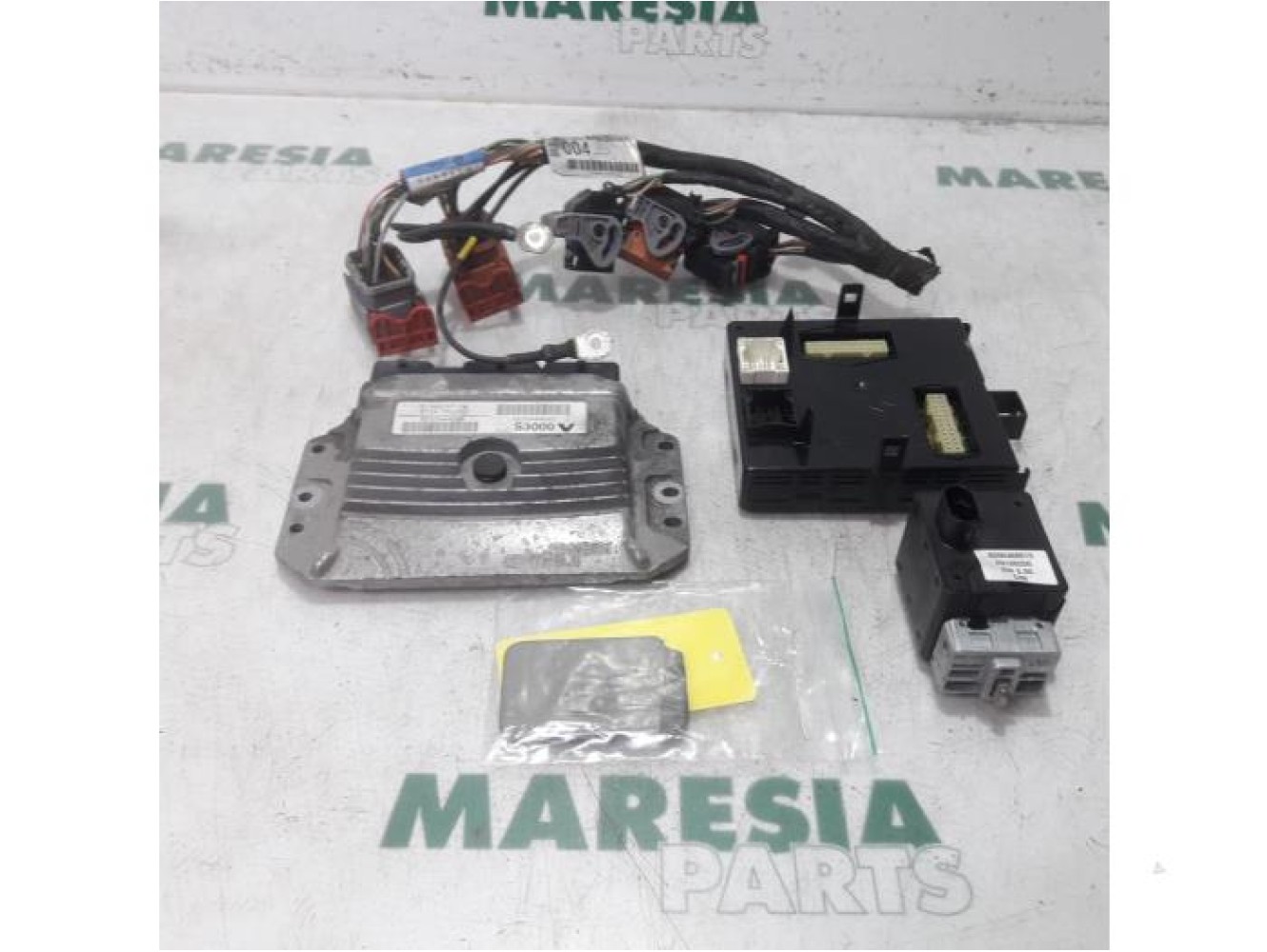 Renault - Laguna - Engine management computer