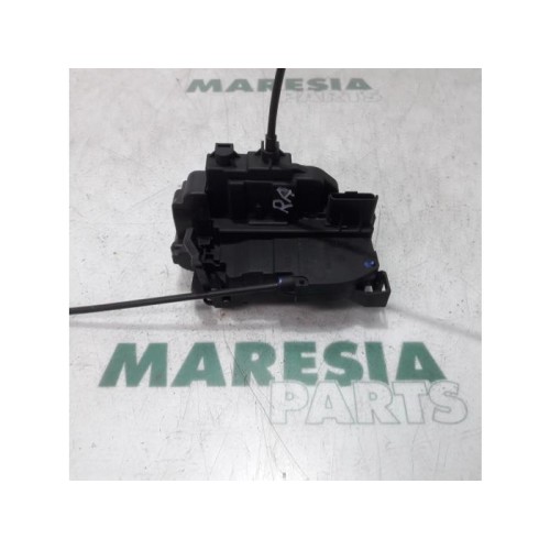 Renault - Megane - Rear door mechanism 4-door, right