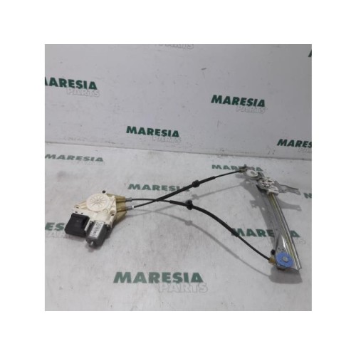 Renault - Megane - Rear door window mechanism 4-door, left