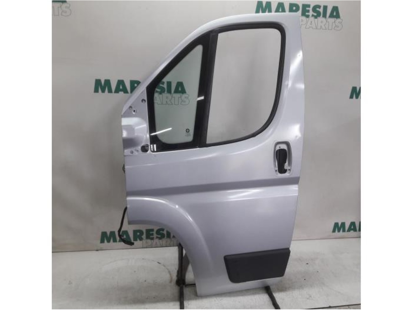 Peugeot - Boxer - Door 2-door, left