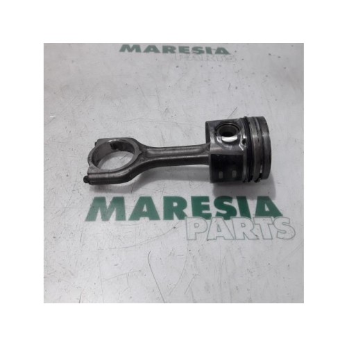 Citroen - C4 - Piston