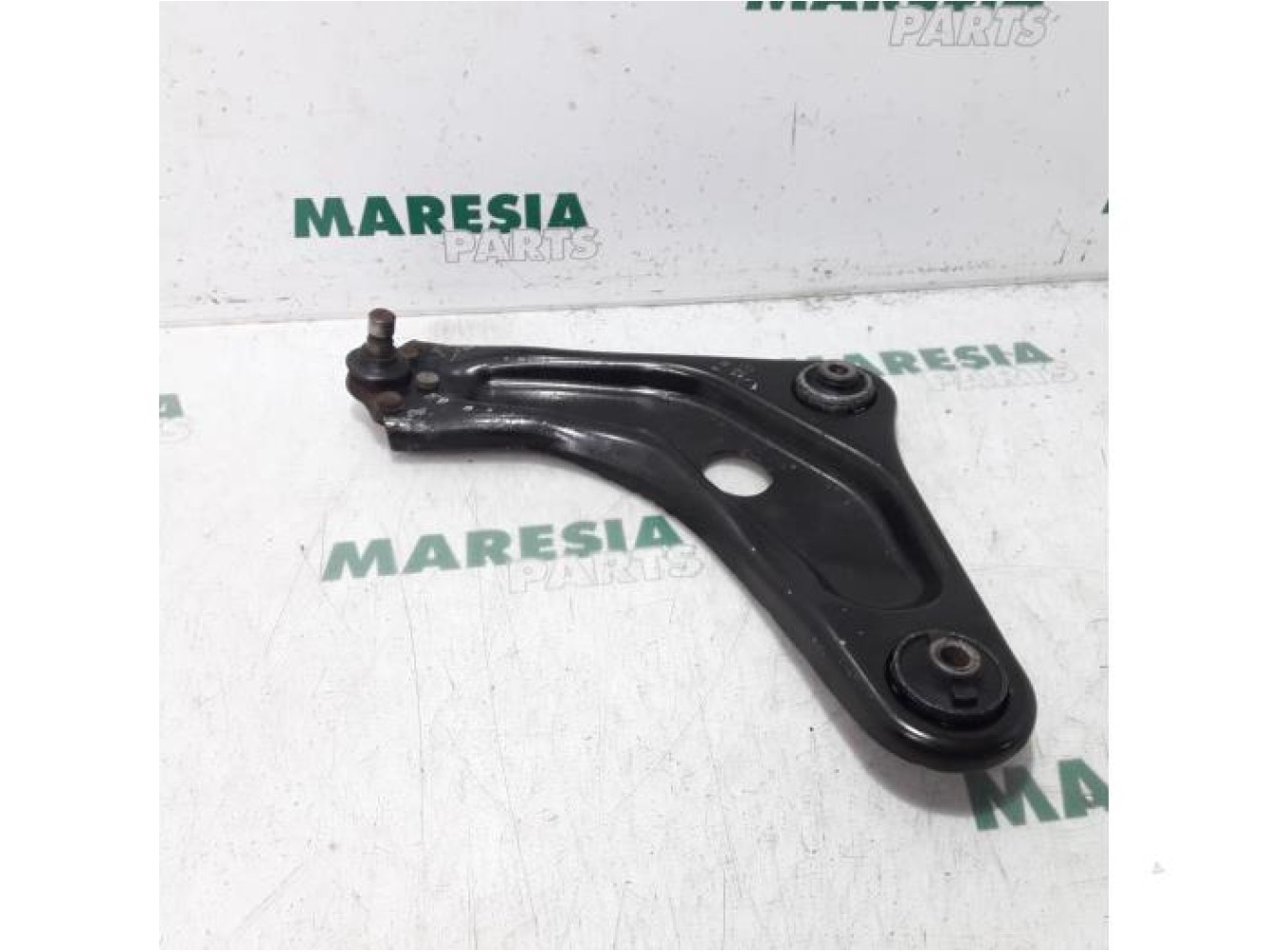 Peugeot - 207 - Front lower wishbone, left
