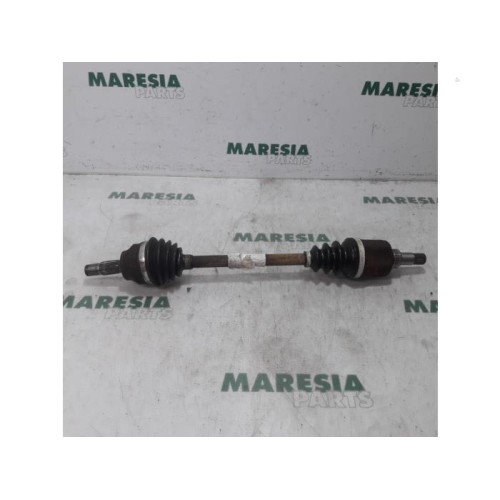 Peugeot - 207 - Aandrijfas links-voor