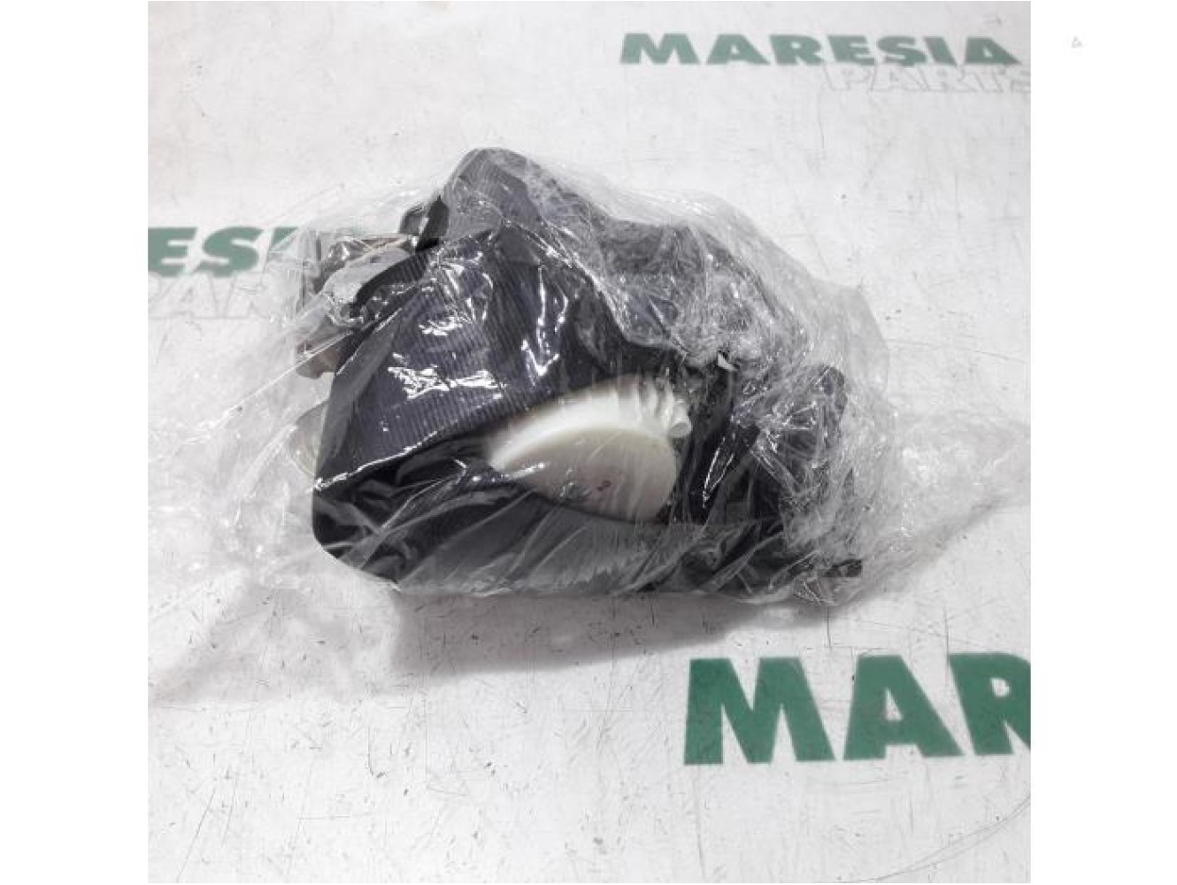 Alfa Romeo - Giulietta - Front seatbelt, right