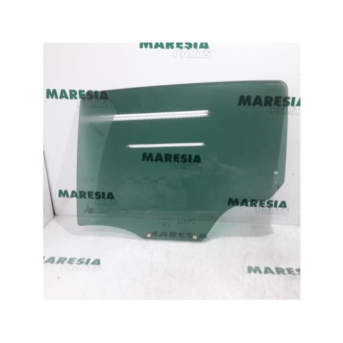 Peugeot - 207 - Rear door window 4-door, left