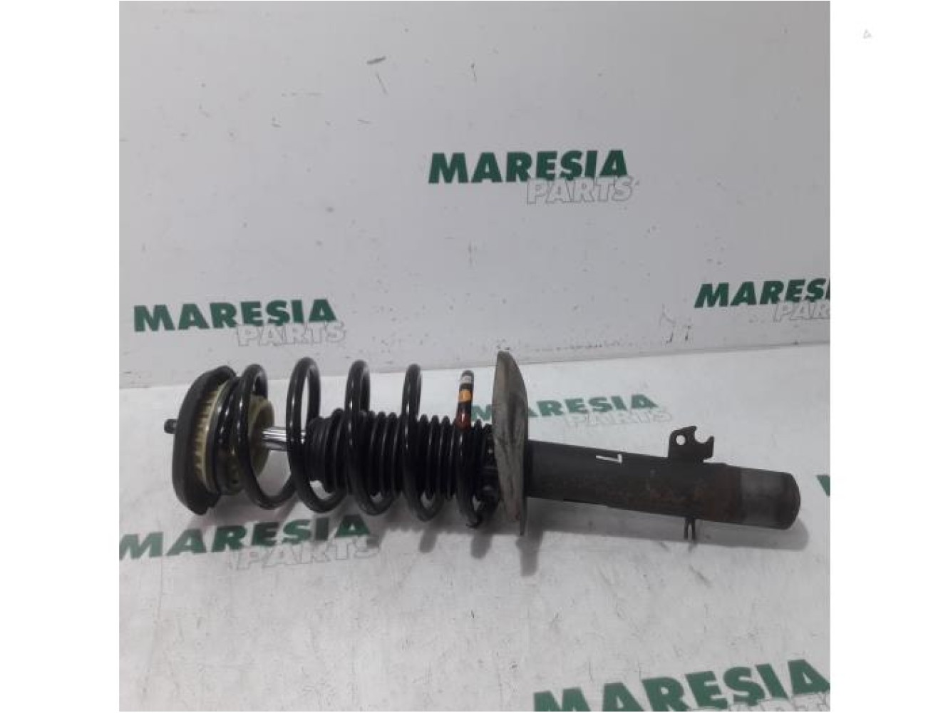 Peugeot - 207 - Front shock absorber rod, right