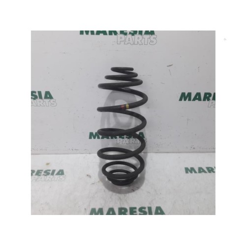 Renault - Kangoo - Rear coil spring