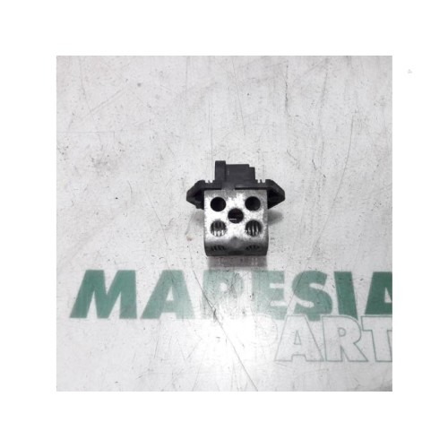 Renault - Kangoo - Cooling fan resistor