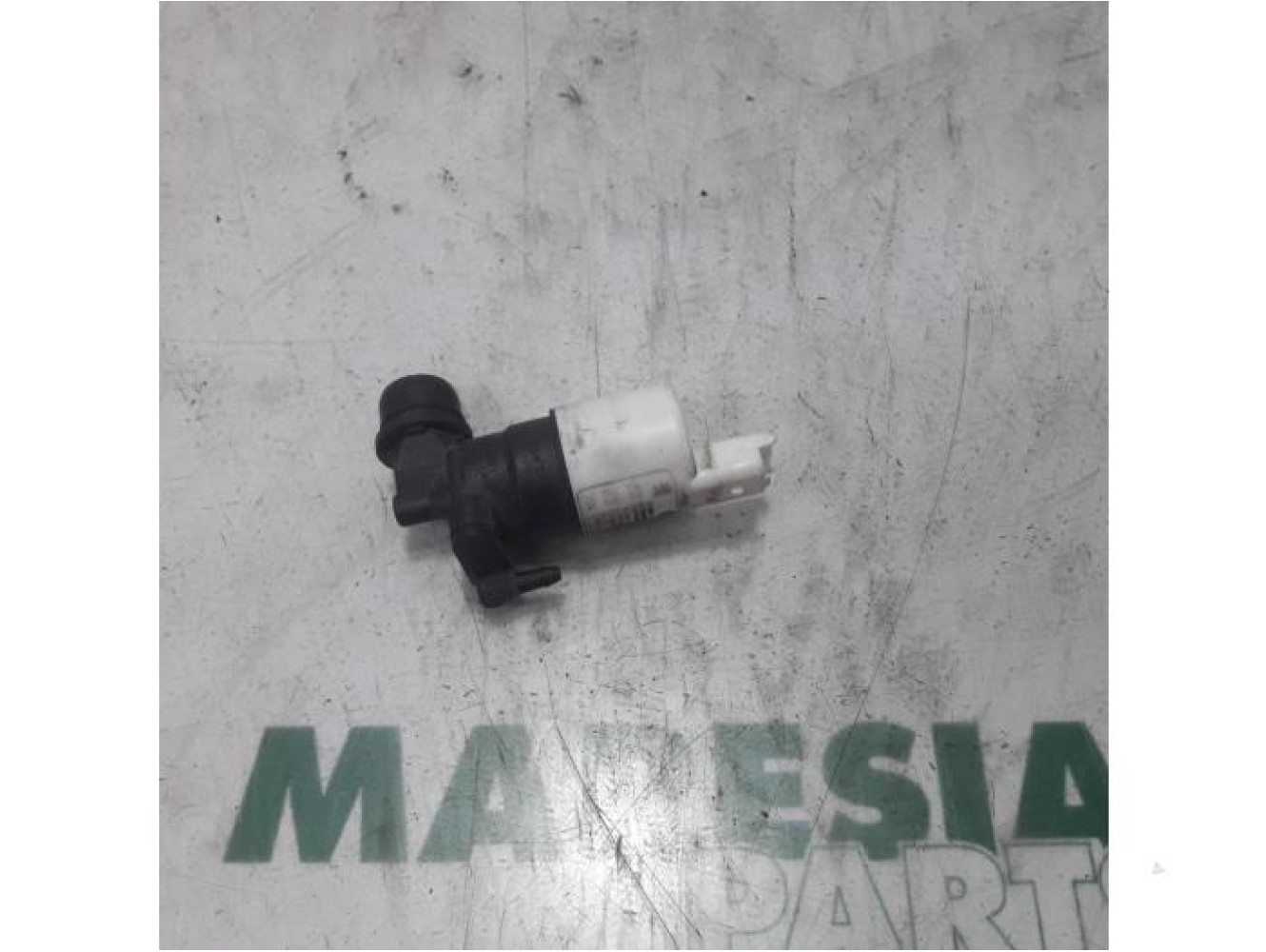 Peugeot - 308 - Scheibensprüherpumpe vorne