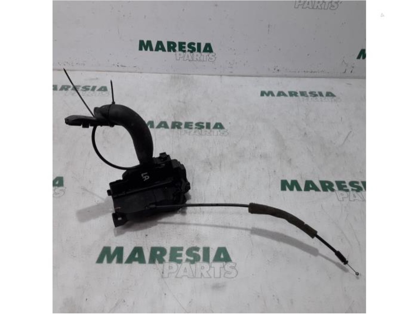 Renault - Megane - Rear door lock mechanism 4-door, left