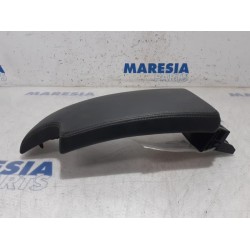 Renault - Megane - Armrest