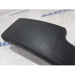 Renault - Megane - Armrest