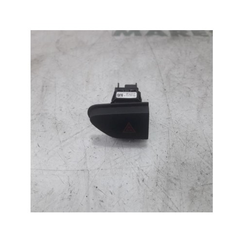 Renault - Clio - Panic lighting switch