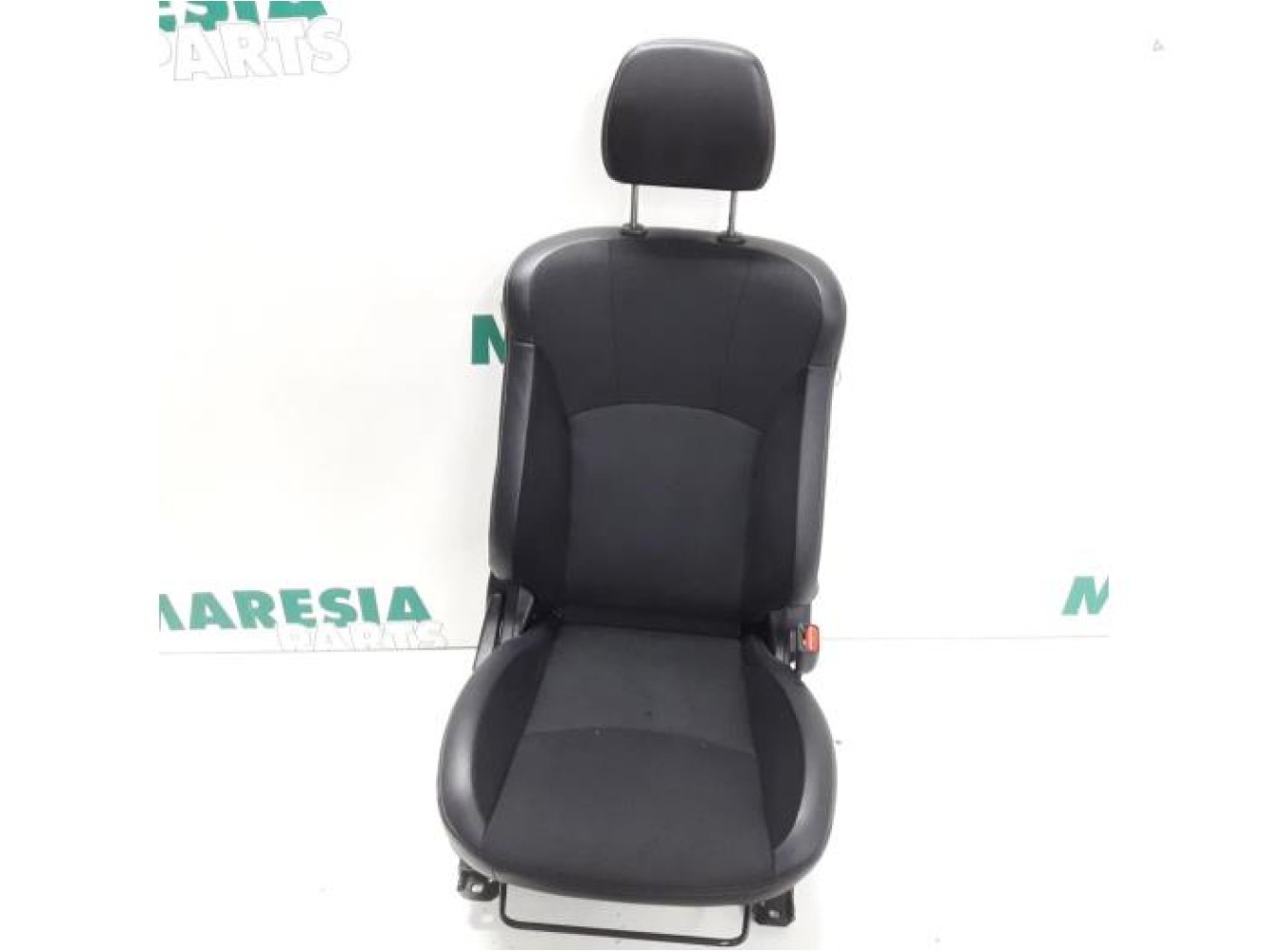 Citroen - C-Crosser - Sitz rechts