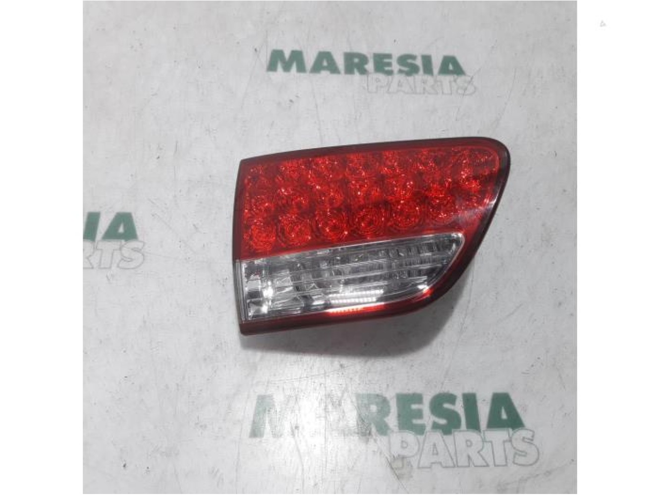 Citroen - C-Crosser - Taillight, left