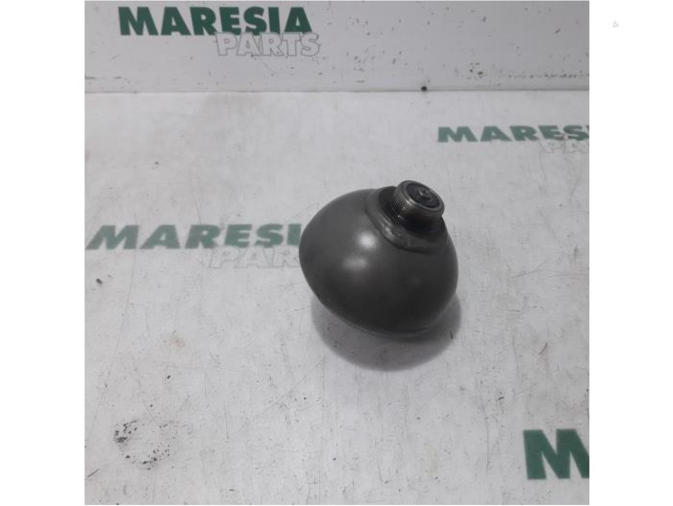 Citroen - C5 - Suspension sphere